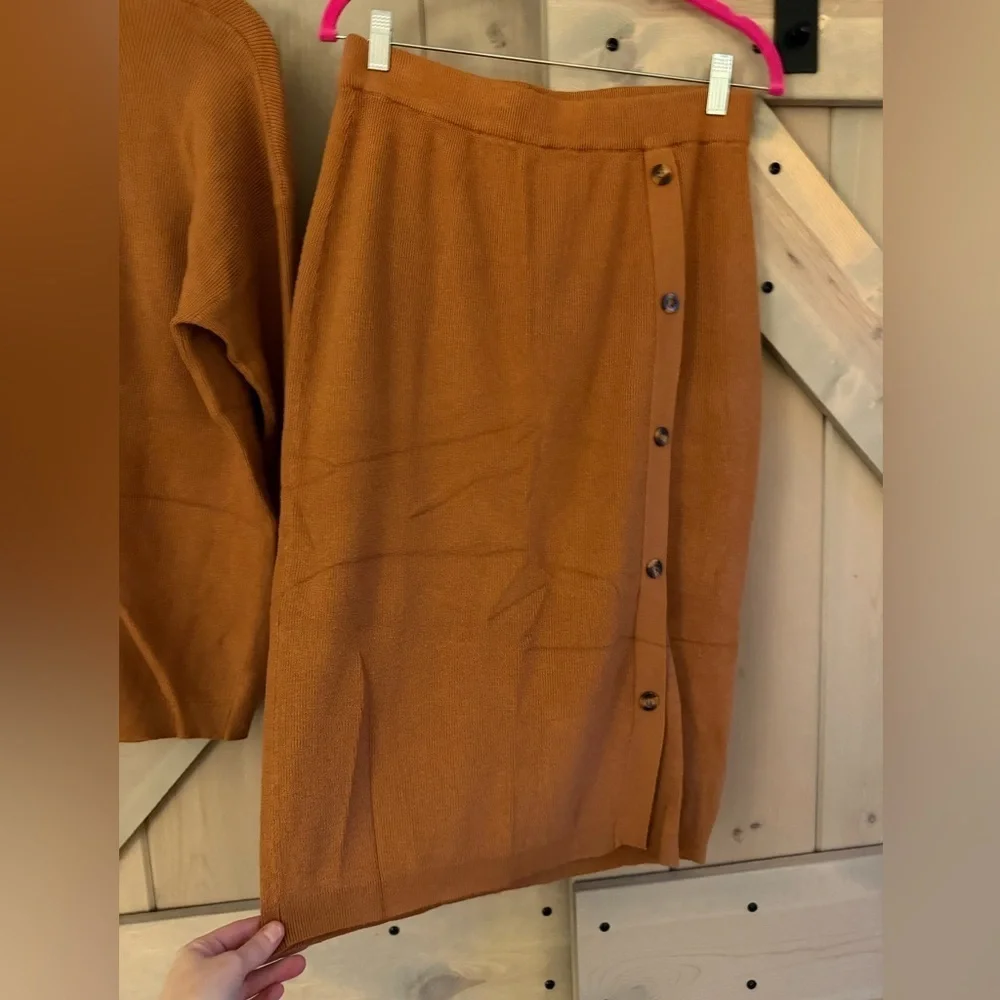 NWOT Polagram RUST* Colored Skirt Set with Button Detail